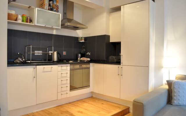 Central 1 Bedroom Flat in Farringdon