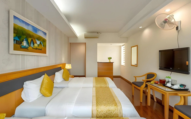 Hanoi Sky Hotel – Guest Rooms – Hanoi