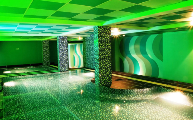 Maximillian Hotel
