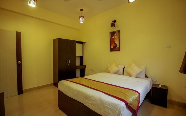 OYO 9887 Home 3BHK Near Club Cubana