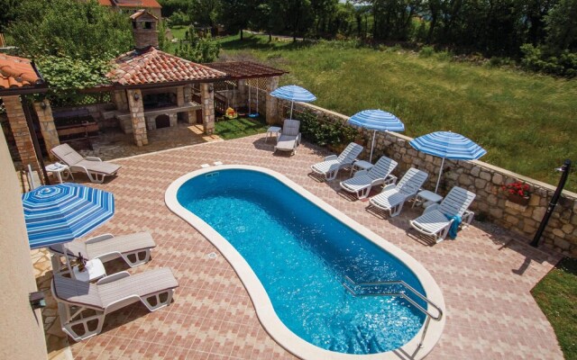Amazing Home in Nedescina With Wifi and 5 Bedrooms