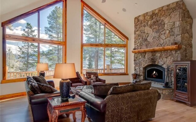 A Lookout Lodge House