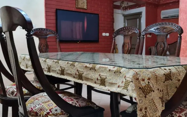 Comfy 3 Bedrooms Apartment in Cairo 96