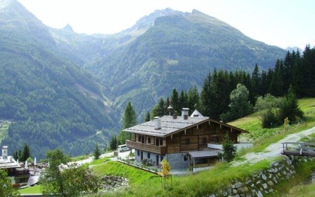 MONDI Schiefe Alm Gastein