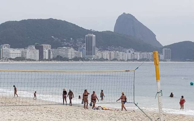 Amplo Imóvel Copa Posto 6 - Piscina