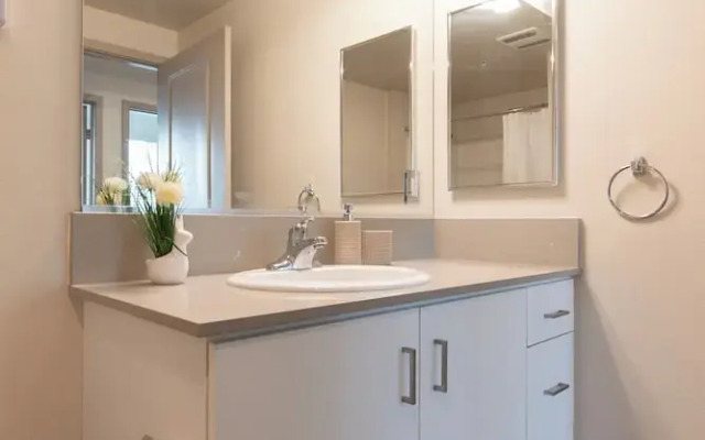 Santa Ana Delightful 4 Bedroom House