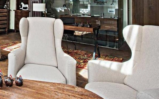 Bristol Tradition and Luxury