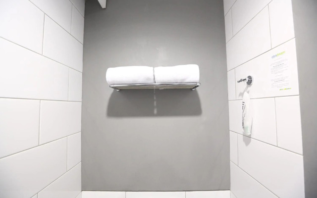 Hotel Citradream Bintaro