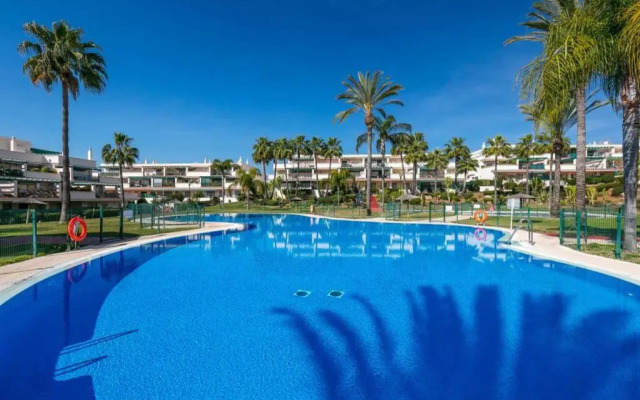 Stunning Apartment Next To Puerto Banus