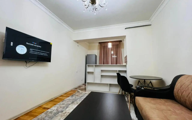 Modern Elegant Renovated Apartment, New Building, Chekhov stree