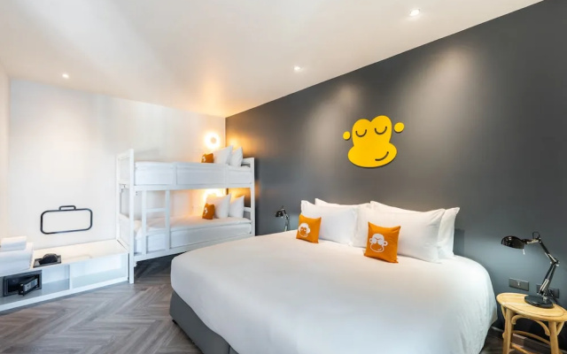 Blu Monkey Hub &  Krabi Town