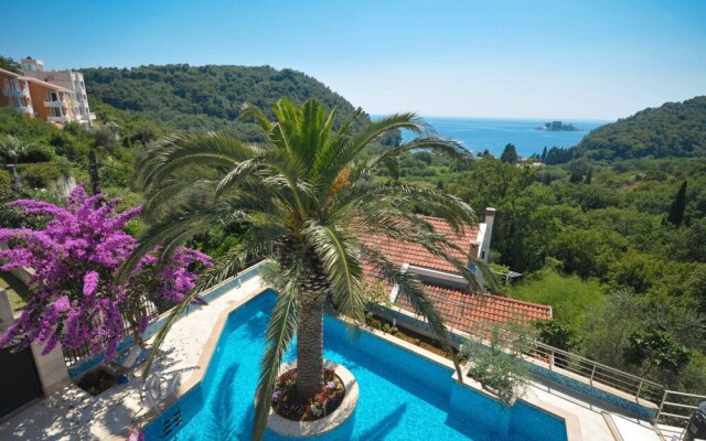 St. George Apartments and Villa with pool