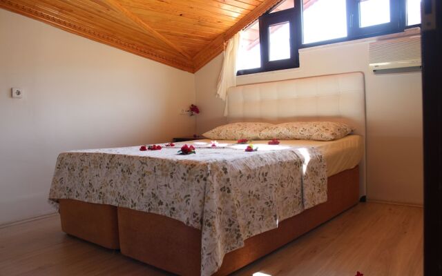 Moonhouse Apartments