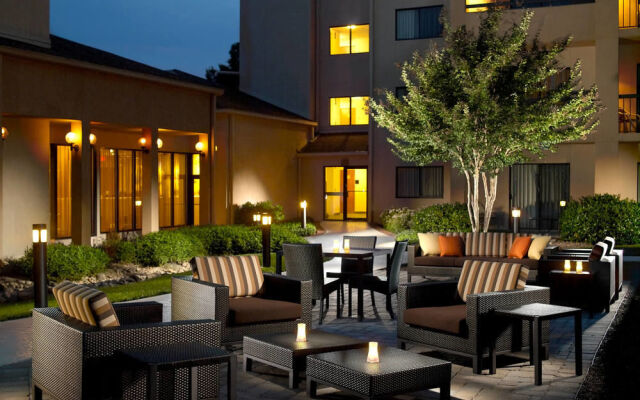 Courtyard Nashville Airport