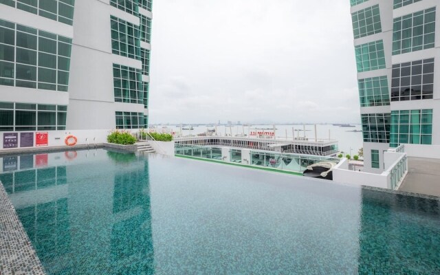 Seafront Duplex Suite at Georgetown