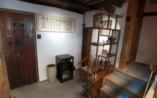 Shanghai ChenShijian Inn (Zhujiajiao Donghu Street)