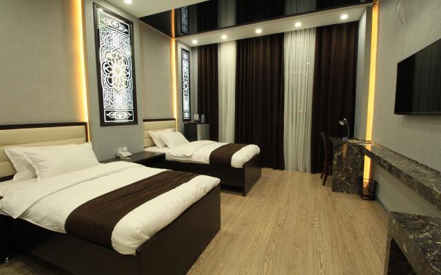 Hotel Safir