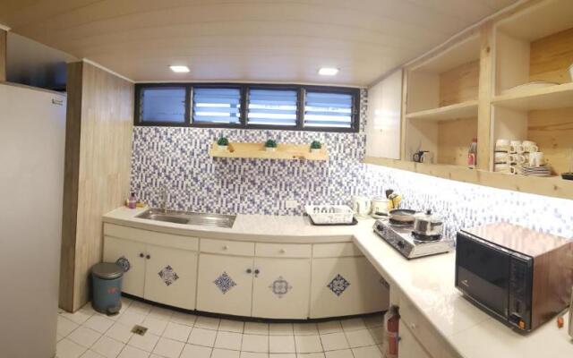 HOMESTAY DE MARQS - STYLISH and SPACIOUS 3 BEDROOM VACATION HOME