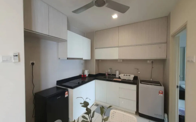 Central Residence - Free Gym Pool