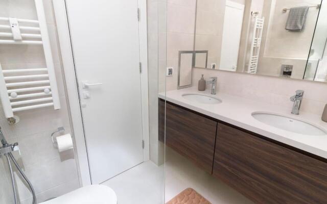 Gran Capital Top Central Apartment