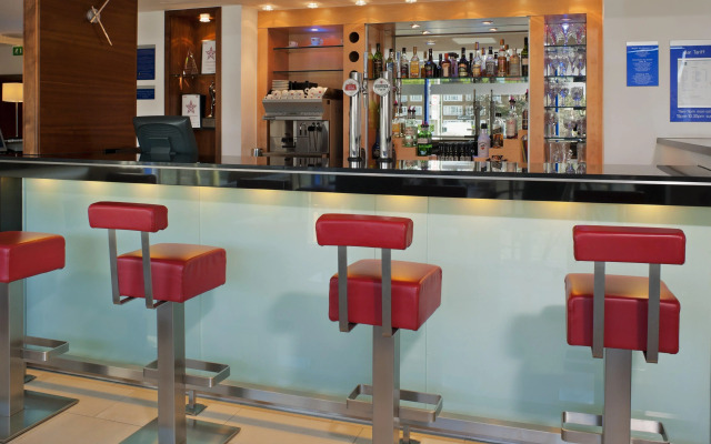 Holiday Inn Express London Golders Green