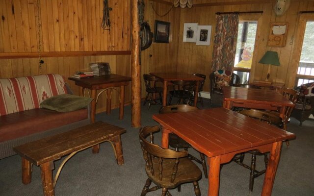 Black Cat Guest Ranch