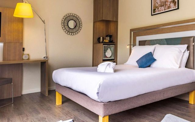 37 Lodge La Défense Courbevoie - Image 6