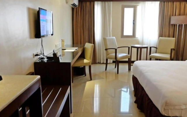 Mandarin Plaza Hotel