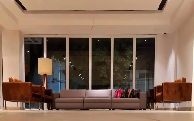 Ecco Hotel