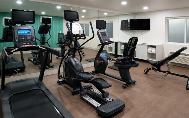 Holiday Inn Express Santa Rosa North by IHG