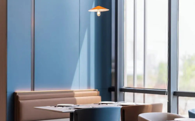 Holiday Inn Express Qingdao City Balcony by IHG