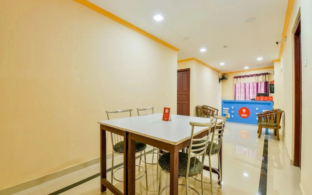 Anchor House by OYO Rooms