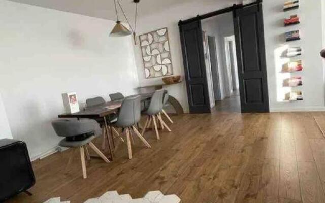 Modern 2-bedroom apartment in new residence