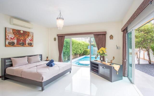 Lovely Pool Villa Platinum near Nai Harn