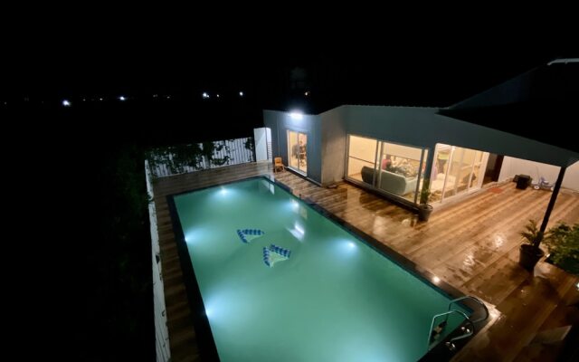 GoBravo 71: 2Bhk Farm with Pool & Garden Sector 150 Noida