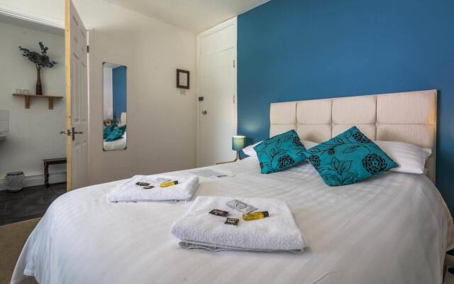 Parsonage Farm Inn