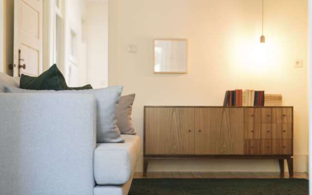 Tripas-Coração, Breiner Apartments