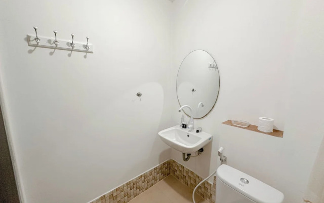1Br Spacious And Vibrant At Tamansari Prospero Apartment
