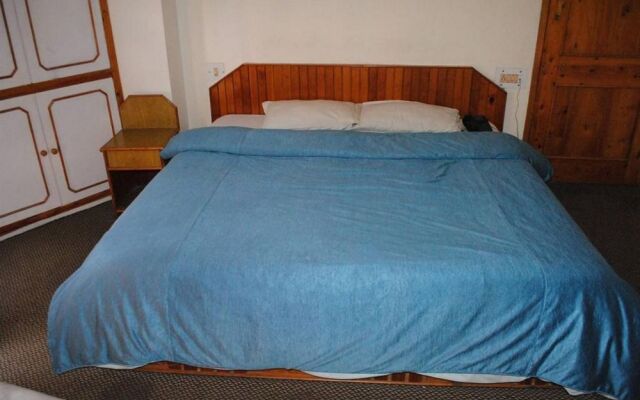 Hotel Hadimba Way