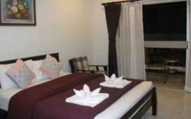 Oceans 7 Beach Guesthouse