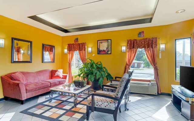 Econo Lodge Inn & Suites near Chickamauga Battlefield