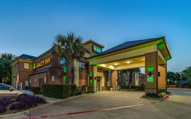 Quality Inn West Plano - Dallas