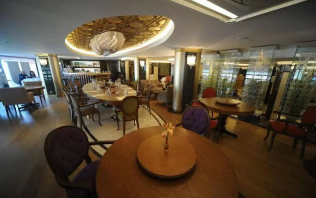 Economic Star Hotel