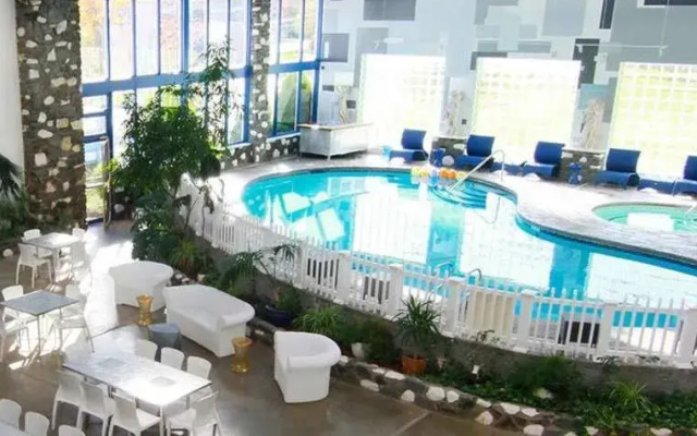 Melour Resort
