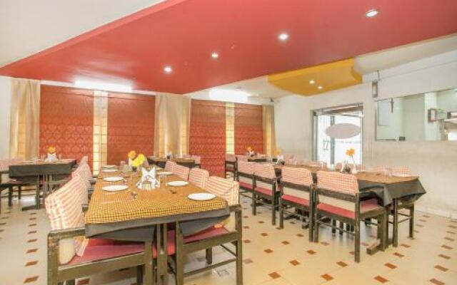 OYO 10394 Hotel Geo