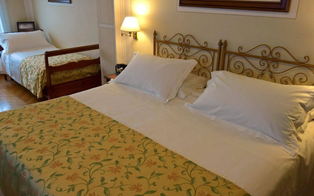 Hotel David