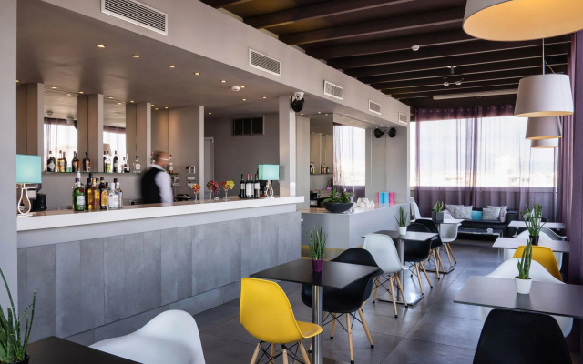 Отель Polis Grand