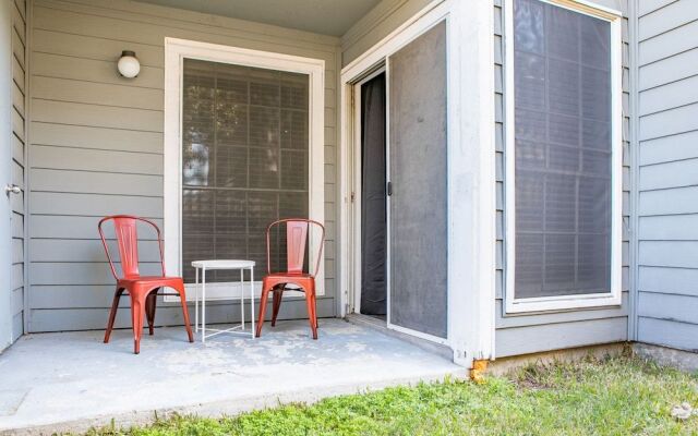 WanderJaunt - Chic North Austin Apts