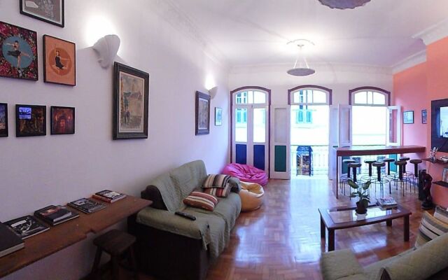 Varanda Hostel e Galeria de Arte