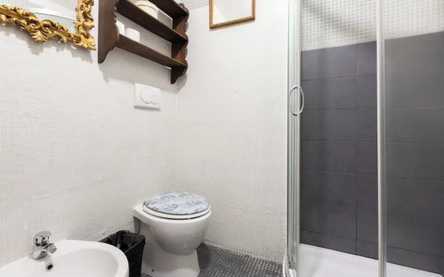 Elegant apartment in Trastevere- Bolognese 45